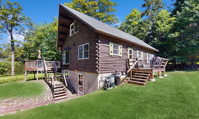 Beaver Cove Cabin | Beautiful home with WiFi, lake view, deck, & firepit - walk to beach