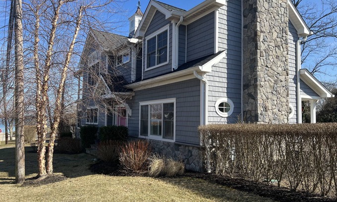 Town of Southold Town House | Beautiful home within walking distance to beach