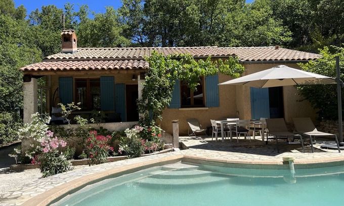 Roussillon House | Beautiful house at the ♥️ of Roussillon village on foot 🌳☀️
