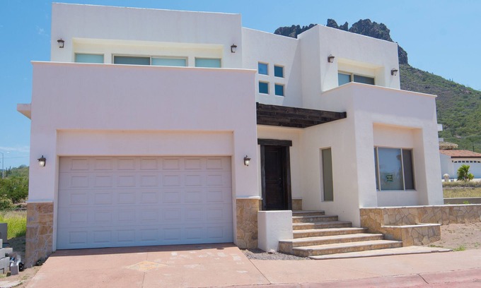 San Carlos House | Beautiful house in Los Algodones