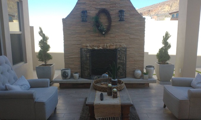 Rosarito House | Beautiful house steps from one of the most beautiful beaches in Baja.