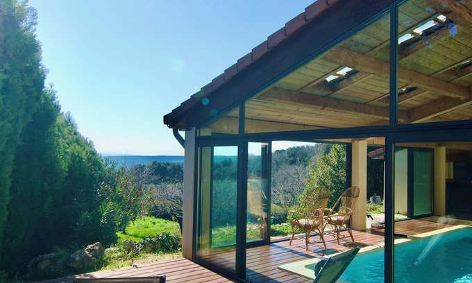 Reauville House | Beautiful house with heated pool, haven of greenery.