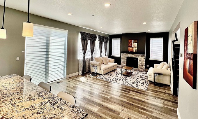 Aloha House | Beautiful in Beaverton!