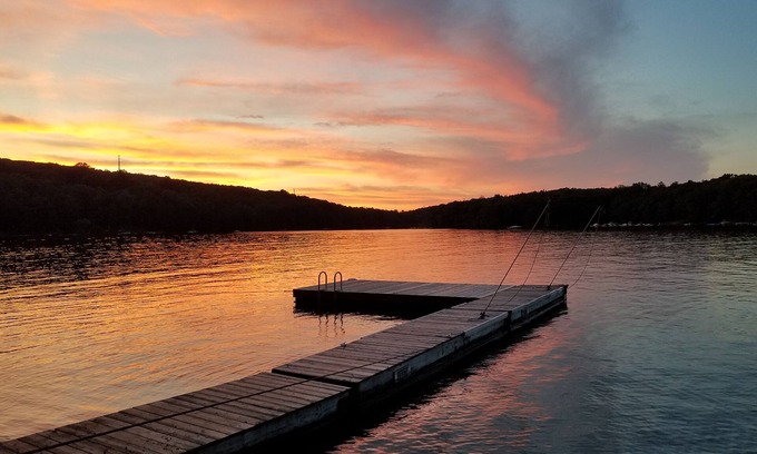 Lakeville Cabin | Beautiful Lakefront Cabin on Lake Wallenpaupack!