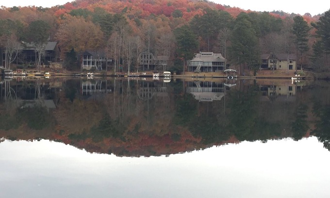 Waleska House | Beautiful Lakefront Home on Lake Arrowhead/2 full kitchens, 2 primary bedrooms