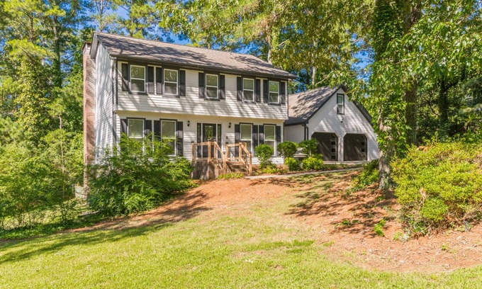 East Cobb House | Beautiful & large Newly renovated 5 Bedroom house.
