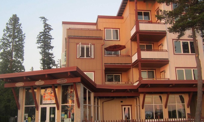 Birch Bay Condo | Beautiful Luxury Condo with Stunning Views, Sleeps 4