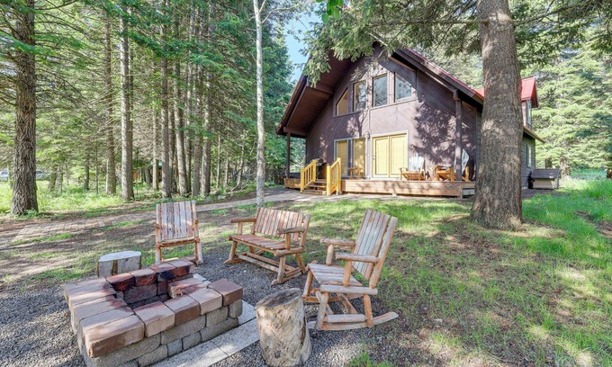 McCall Cabin | Beautiful McCall Cabin: Perfect for Families!