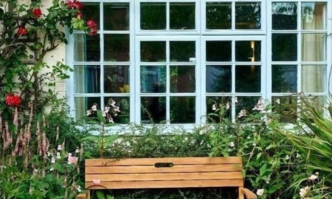 Winterton-on-Sea Cottage | Beautiful mid century thatched cottage in the prettiest part of Winterton-on-Sea