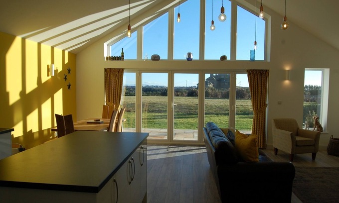 Trearddur Bay House | Beautiful, Modern Villa 5 mins walk from the Stunning Bay at Trearddur