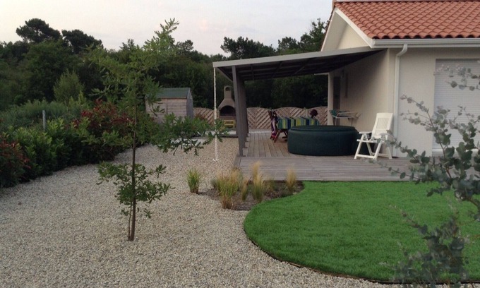 Sanguinet House | Beautiful modern house with pool in quiet cul de sac close to lake.