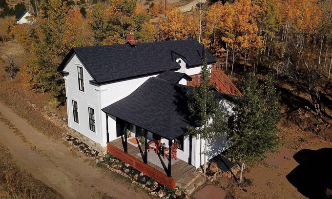Central City House | Beautiful mountain views in this completely remodeled historical mountain home