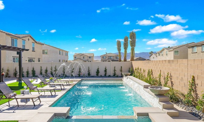 Coachella House | Beautiful New Casa Cadiz- Best of the Best- 5 Star Resort Style Home