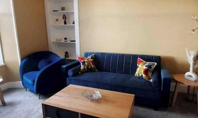 Dundee Apartment | Beautiful newly renovated flat in the outskirts of the city centre