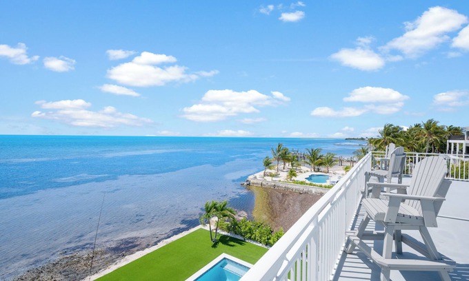 Marathon House | Beautiful Ocean Front View