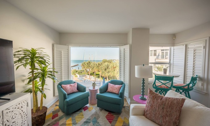 Truman Annex Condo | Beautiful ocean view condo