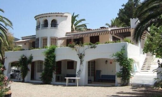 Portigliolo House | Beautiful peaceful villa, luxury, waterfront, great bay views Ajaccio, tennis