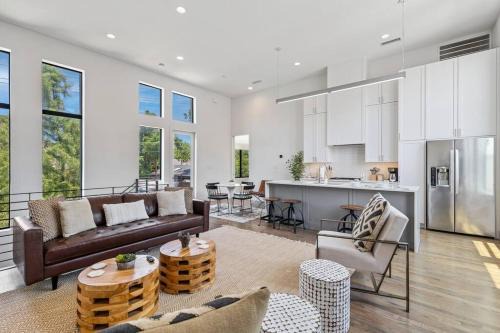 Knox - Henderson House | Beautiful Perfectly Located Luxury 2 Bed Townhome