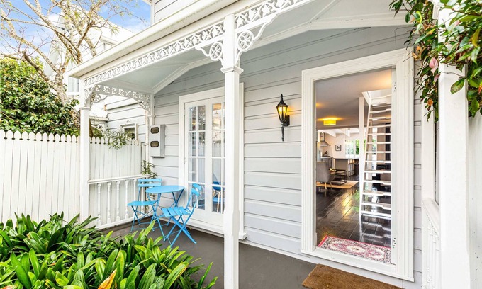 Ponsonby House | Beautiful Ponsonby Villa by Zodiak Stays