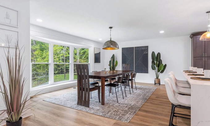 Tallahassee House | Beautiful Pool Home Retreat!