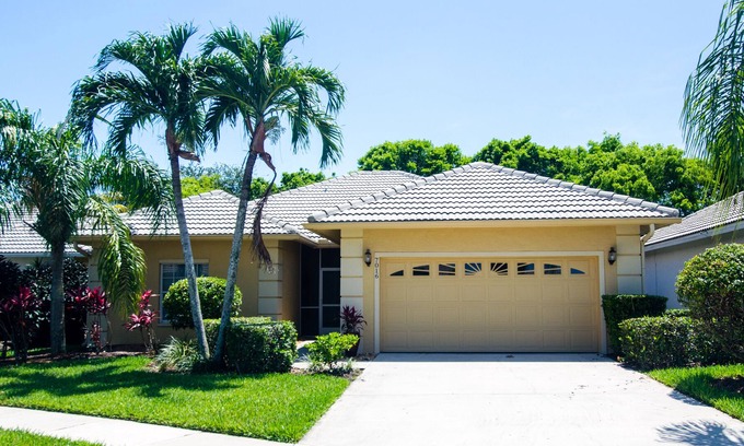 Falcons Glen House | Beautiful pool home. 7 night minimum.