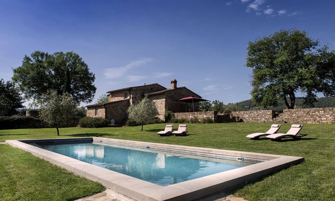 Greve in Chianti Villa | Beautiful private villa with WIFI, A/C, private pool, TV, veranda, panoramic view and parking