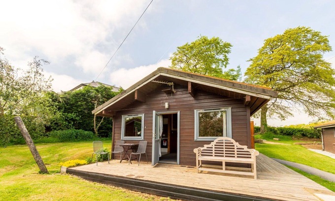 Brazzacott House | Beautiful private villa with WIFI, hot tub, TV, terrace, pets allowed and panoramic view