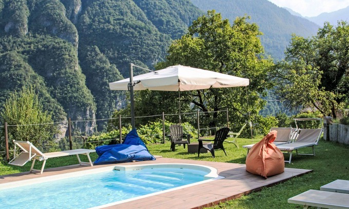 Coltura Villa | Beautiful private villa with private pool, WIFI, TV, patio, pets allowed and panoramic view