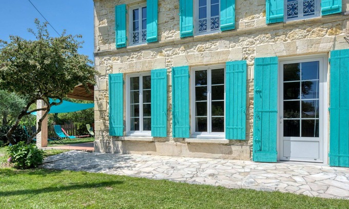 Naujac-Sur-Mer Villa | Beautiful private villa for 6 guests with WIFI, TV, terrace and pets allowed