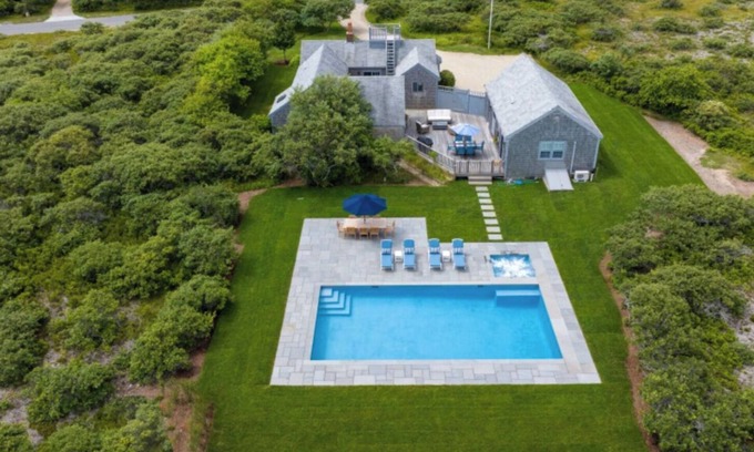 Tom Nevers House | Beautiful private 4Bd/3Ba Home, Central A/C, Heated Pool, 1 mi from TN Beach!