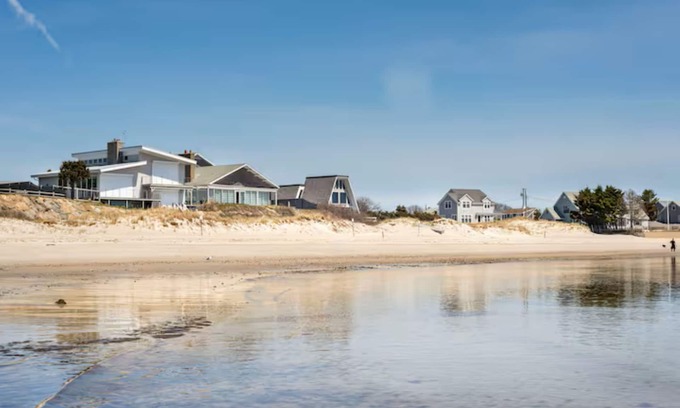 Hyannis House | Beautiful Private Beach House