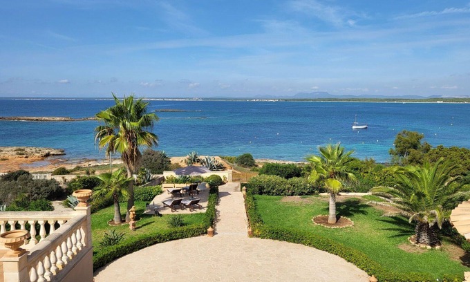 Colonia Sant Jordi House | Beautiful private villa for 6 guests with WIFI, A/C, TV and terrace