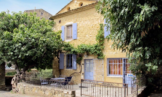 Saint-Montan House | Beautiful private villa with WIFI, TV, terrace, pets allowed, panoramic view and parking