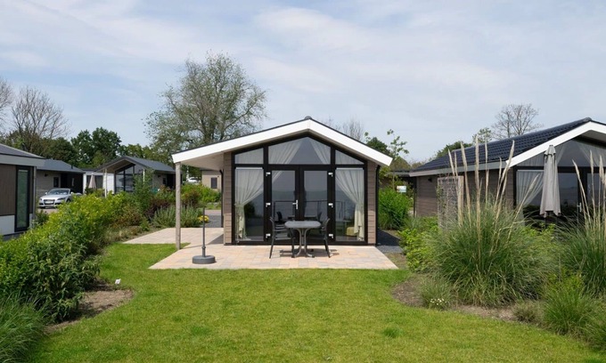Bovenkarspel House | Beautiful private villa for 4 people with WIFI, TV and terrace