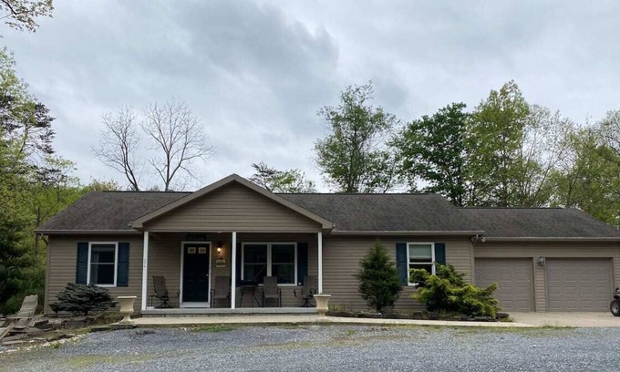 Elliottsburg House | Beautiful Private Home in the Country-Pets welcome-Fenced in Yard w/Doggy Door