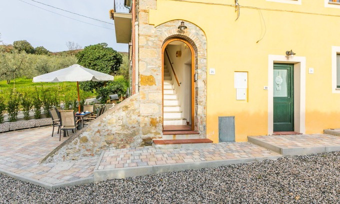 Santa Luce House | Beautiful private villa for 6 guests with A/C, WIFI, TV and patio