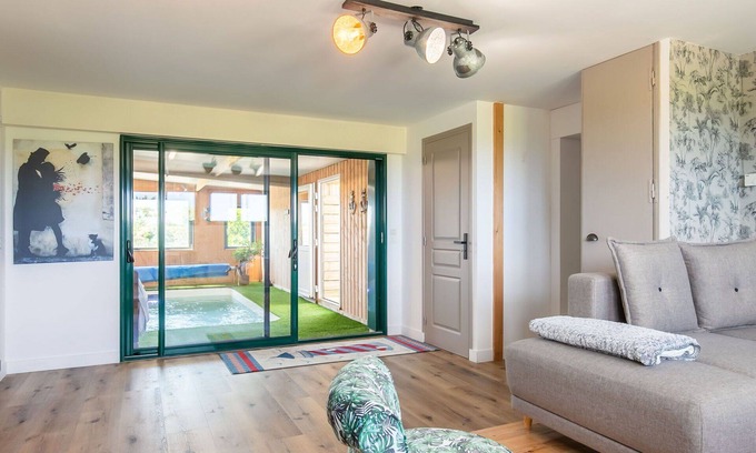Guimaec House | Beautiful private villa for 6 guests with private pool, WIFI, TV, terrace, pets allowed and park.