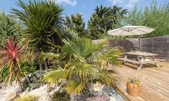 Kerlouan House | Beautiful private villa for 6 people with WIFI, TV, terrace and pets allowed