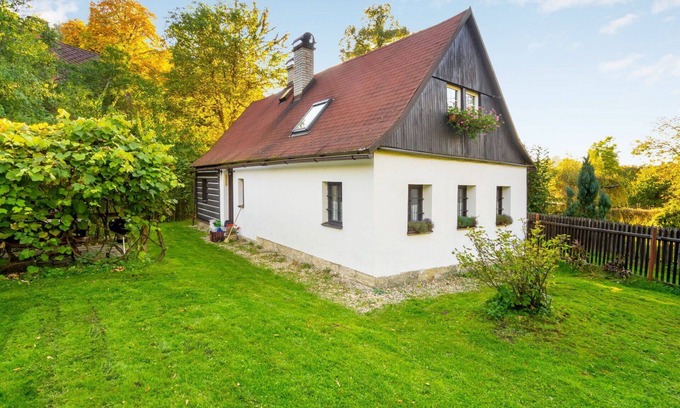 Prysk Villa | Beautiful private villa for 5 guests with WIFI, TV, patio and pets allowed