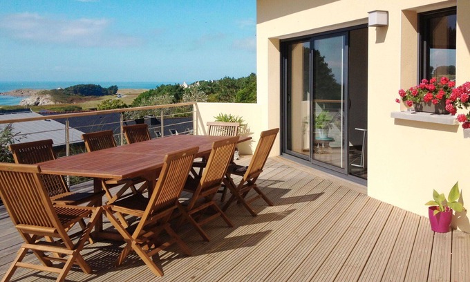 Plouarzel House | Beautiful private villa for 6 people with WIFI, TV, terrace and pets allowed