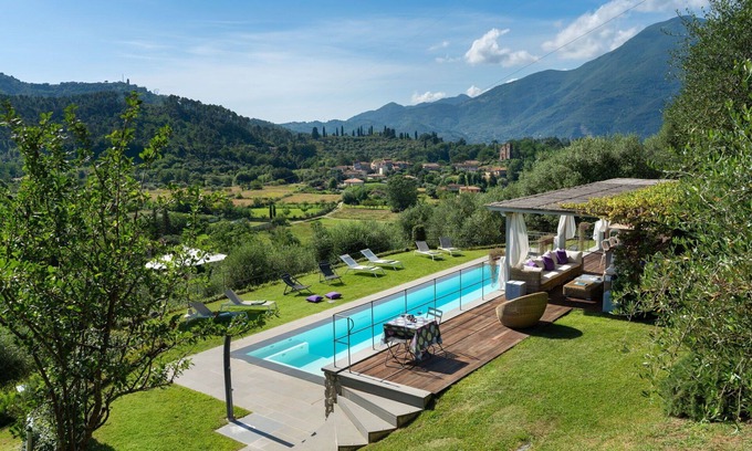 Camaiore Villa | Beautiful private villa with WIFI, sauna, private pool, hot tub, A/C, TV, patio, close to Viareggio