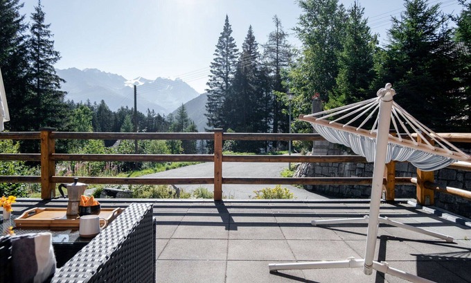 Champex-Lac House | Beautiful private villa for 8 guests with WIFI, TV, terrace and pets allowed