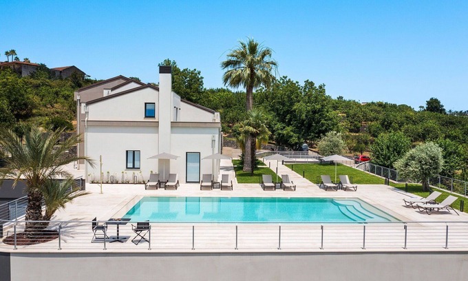 Mascali Villa | Beautiful private villa for 11 people with WIFI, A/C, private pool, TV, terrace and panoramic view