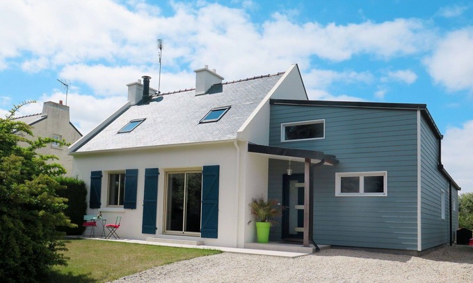 Plerin House | Beautiful private villa for 9 people with WIFI, TV, terrace and parking