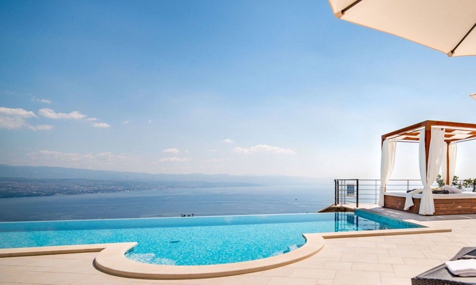 Opatija Villa | Beautiful private villa for 8 people with private pool, WIFI, A/C, TV, terrace and parking