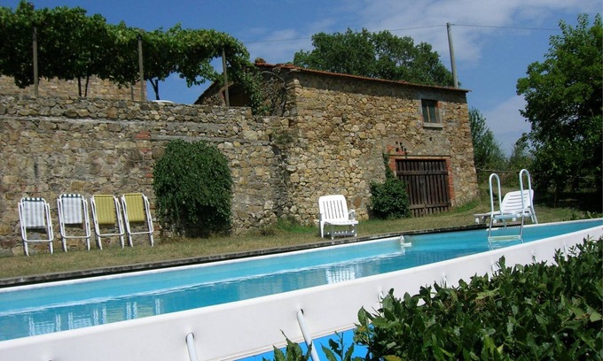 Cincelli Villa | Beautiful private villa with private pool, WIFI, veranda, pets allowed and parking, close to Are.