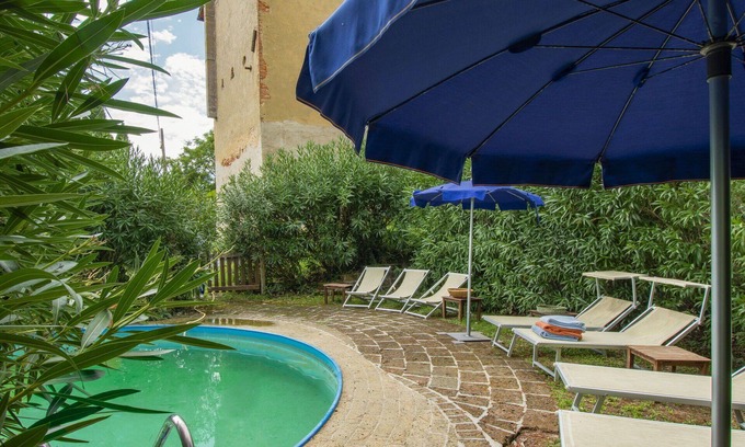 Palaia Villa | Beautiful private villa for 9 people with private pool, WIFI, TV, patio, pets allowed and parking