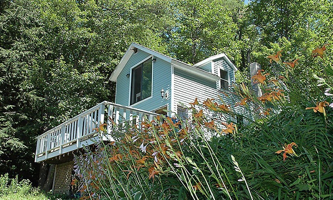 Loudon Cottage | Beautiful, private waterfront, great spot for romance or family fun!