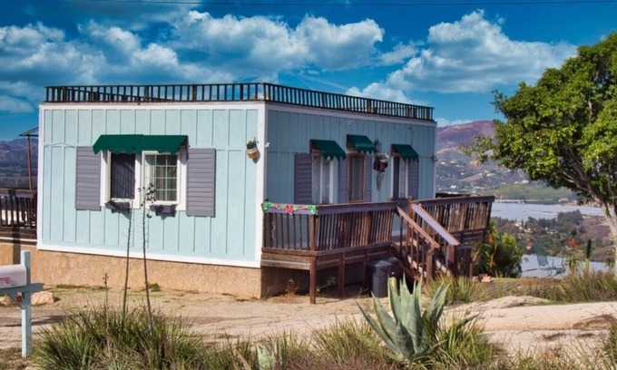 Camarillo Cottage | Beautiful retreat close to all essentials! Very safe place to be during COVID-19