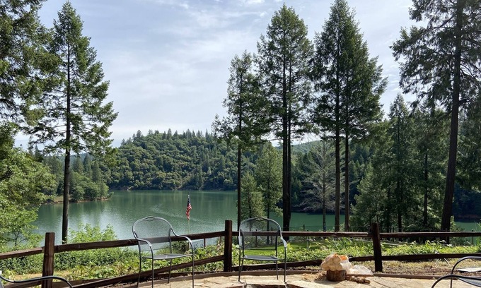 Cedar Ridge Cabin | Beautiful Rollins Lake Inn - 2bd/1bth Cabin #4